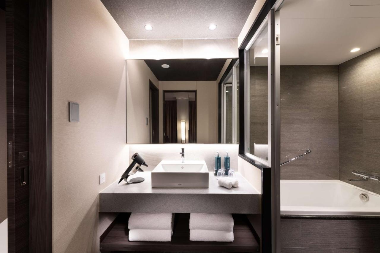 โรงแรม Doubletree By Hilton Station